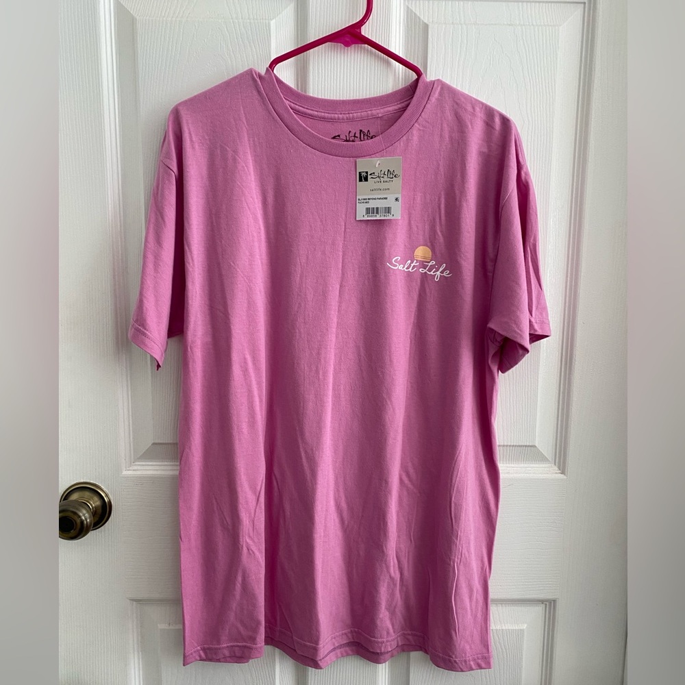 Salt life  "paradise awaits" NWT Fuchsia Med